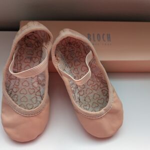Bloch Toddler Ballet Slippers - Soft Pink, 9T